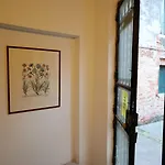 Pensión Lovely In 3*
