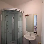Casa de hóspedes Lovely In 3*